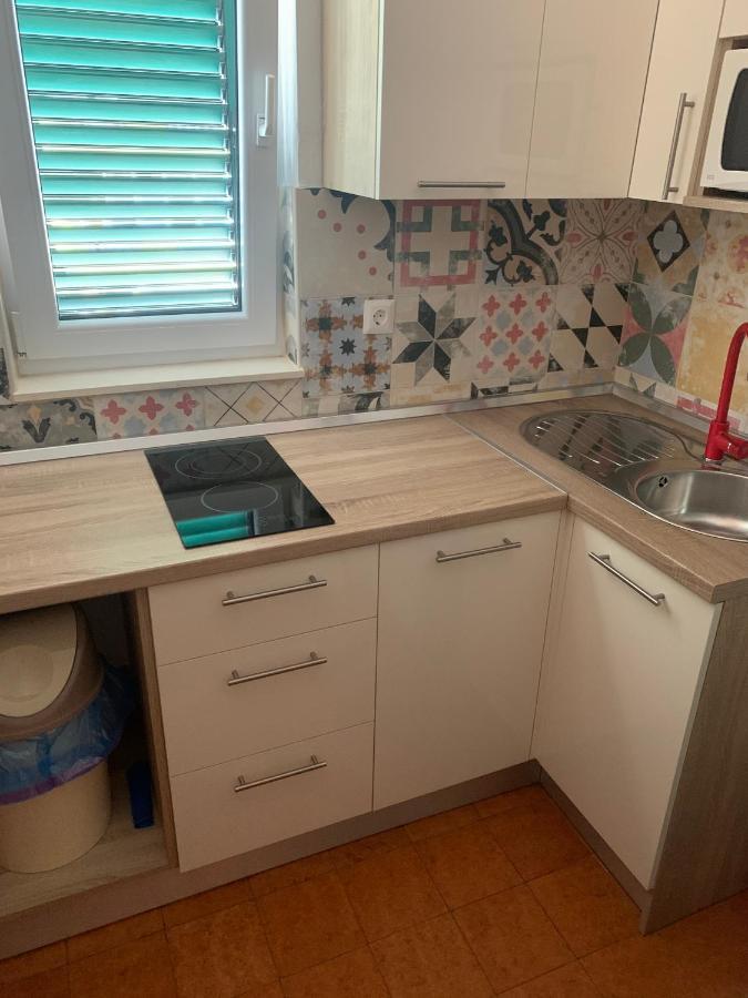 Apartmani Adriatic Ana Novalja Dış mekan fotoğraf