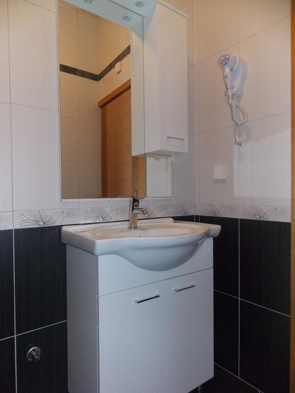 Apartmani Adriatic Ana Novalja Dış mekan fotoğraf