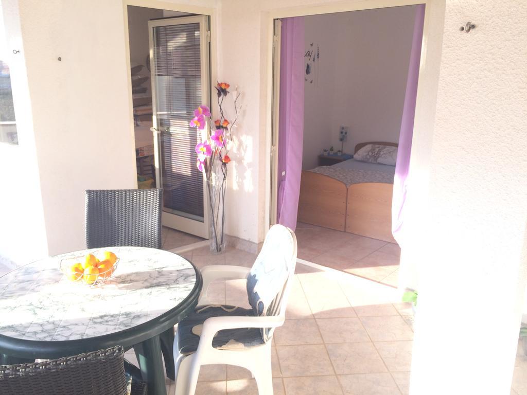 Apartmani Adriatic Ana Novalja Dış mekan fotoğraf