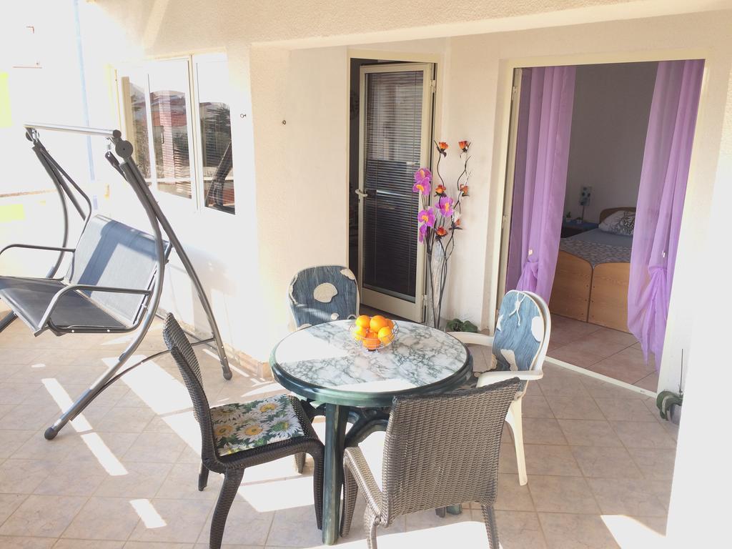 Apartmani Adriatic Ana Novalja Dış mekan fotoğraf