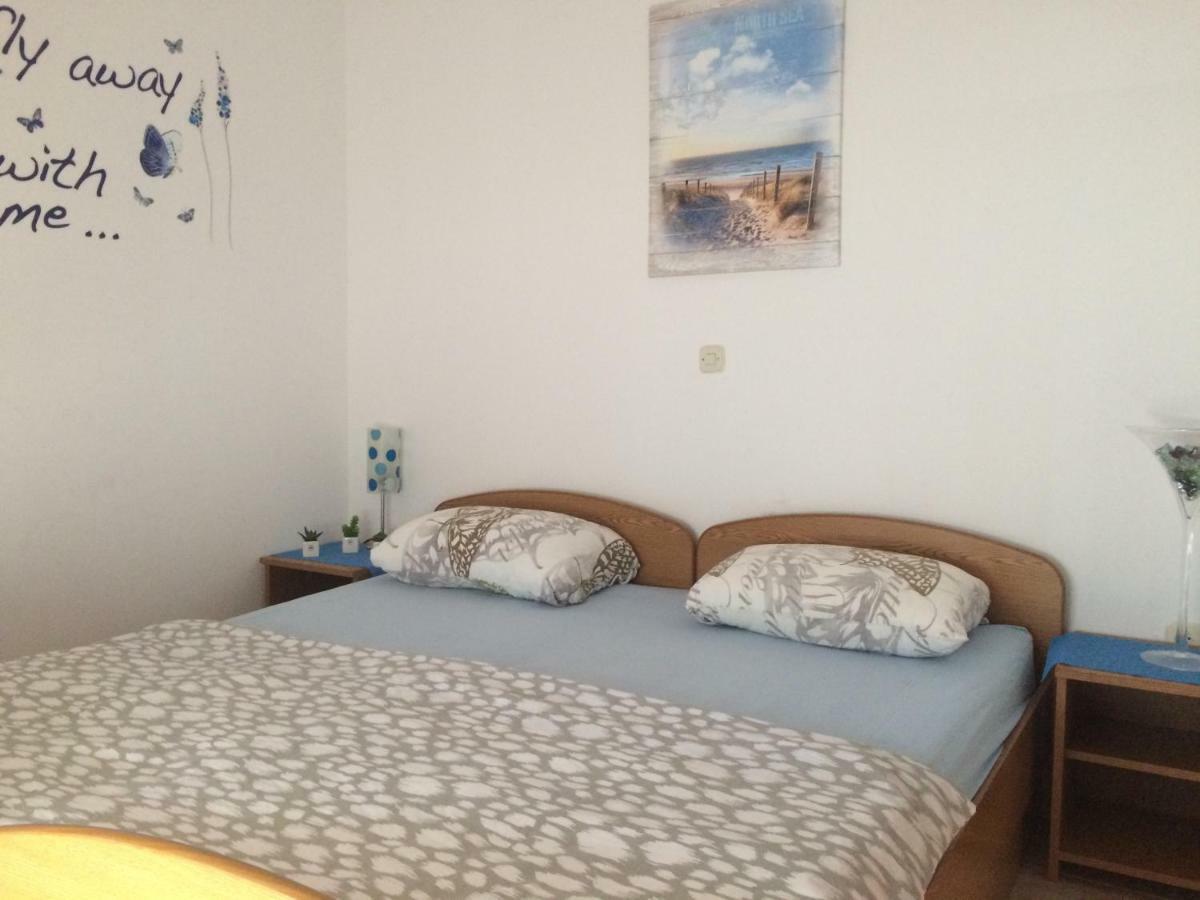 Apartmani Adriatic Ana Novalja Oda fotoğraf